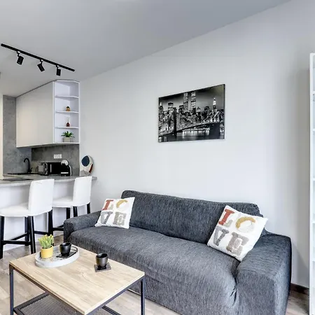 Star Stylish Flat In A Modern Neighborhood Братислава