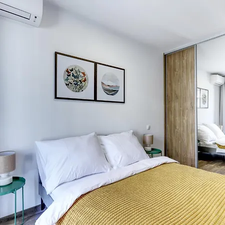 Апартаменты Star Stylish Flat In A Modern Neighborhood *